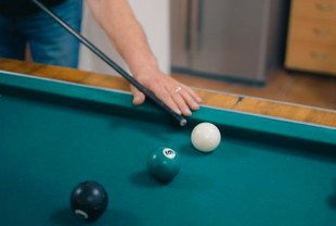 momo Debet